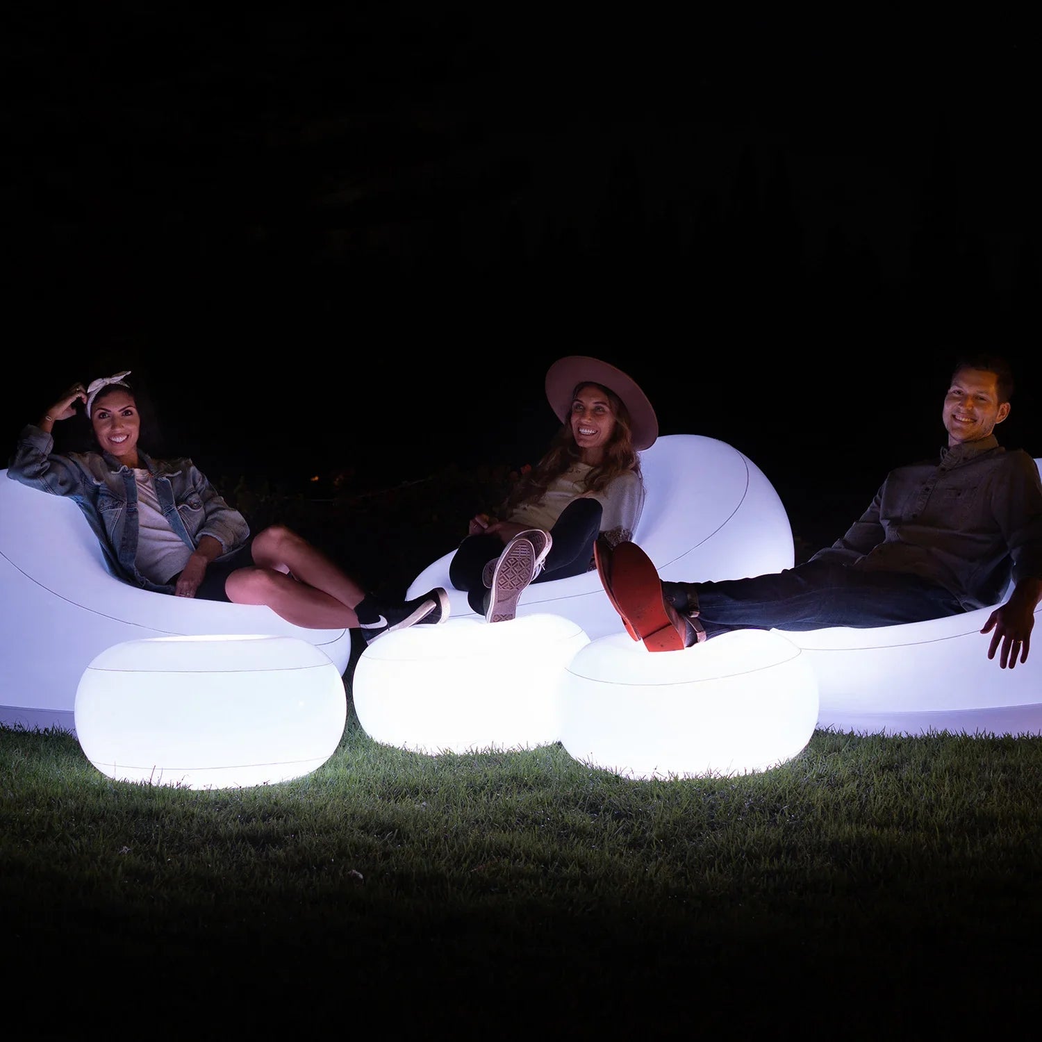 Illuminated Color Changing LED RGBW Inflatable Sofa